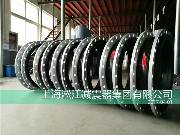 DN800热镀锌法兰橡胶软接头加工完毕 上海橡胶软接头生产厂家